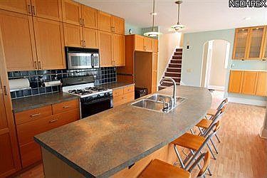 2nd image of 2593 Maple Dr