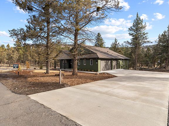2nd image of 1205 Vine Maple Dr
