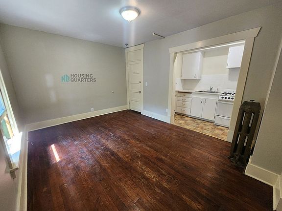 2nd image of 1414 N Lincoln St #5