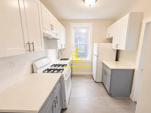 691 Elizabeth Ave Photo 1