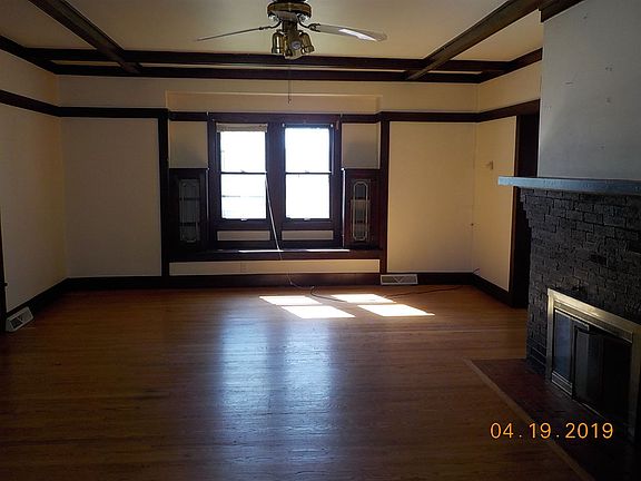 4th image of 502 E Broadway St