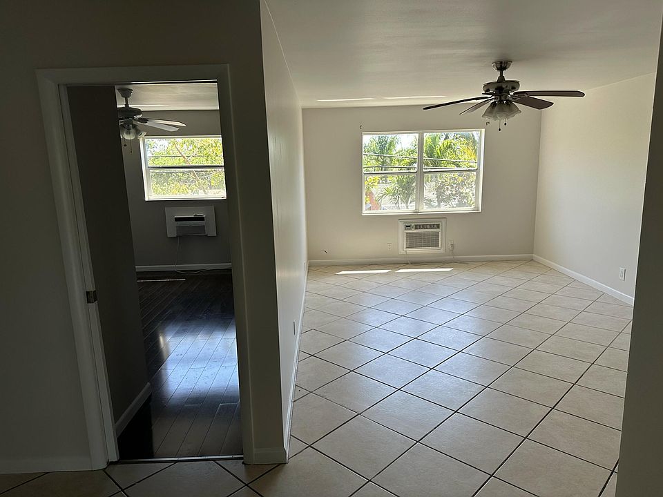 1st image of 1480 E Sample Road #207