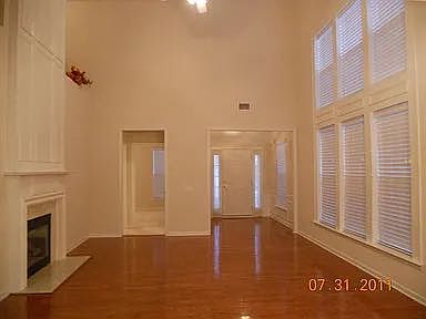 5th image of 9133 Beaver Brook Way