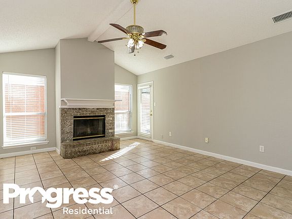 4th image of 702 Charles City Dr