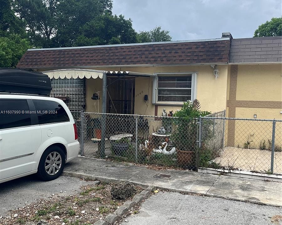 1st image of 3940 NW 207th Dr