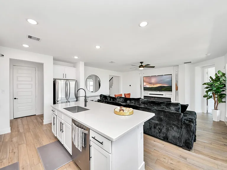 24515 Fluttering Dove Ln — Photo 8