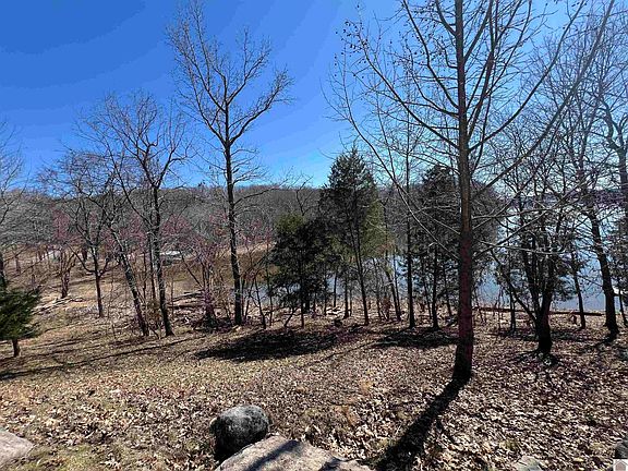 2nd image of 4 Oak Ridge Rd