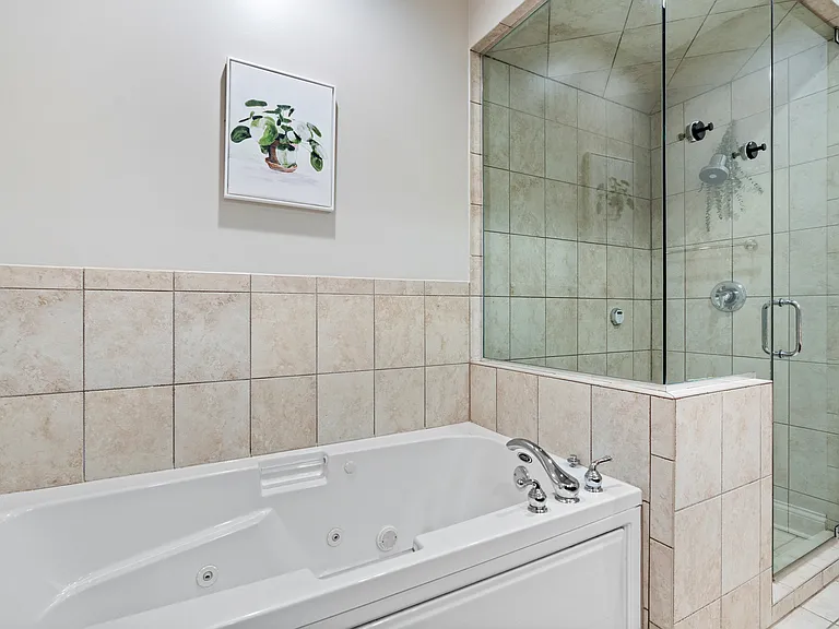 1056 W Lawrence Ave #2C — Photo 13