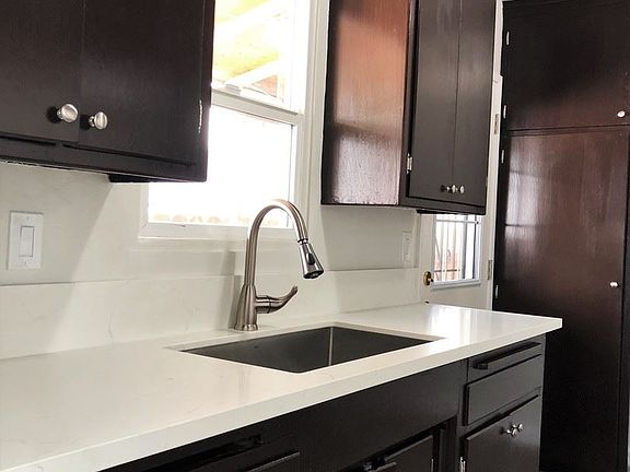 2nd image of 1214 S Inglewood Ave APT 1