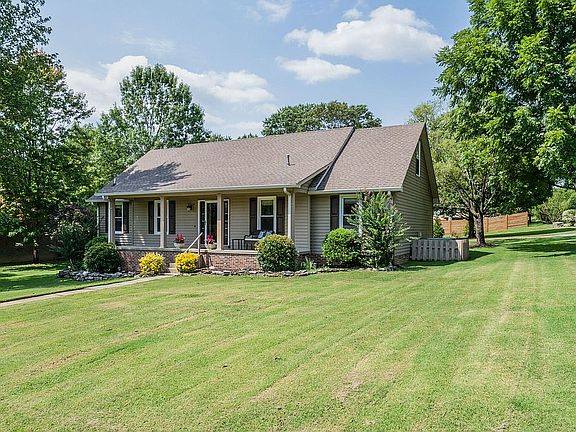4th image of 513 Countrywood Dr