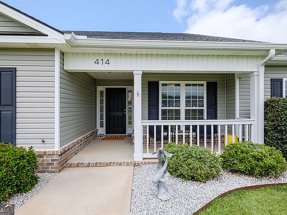5th image of 414 Small Pond Ln