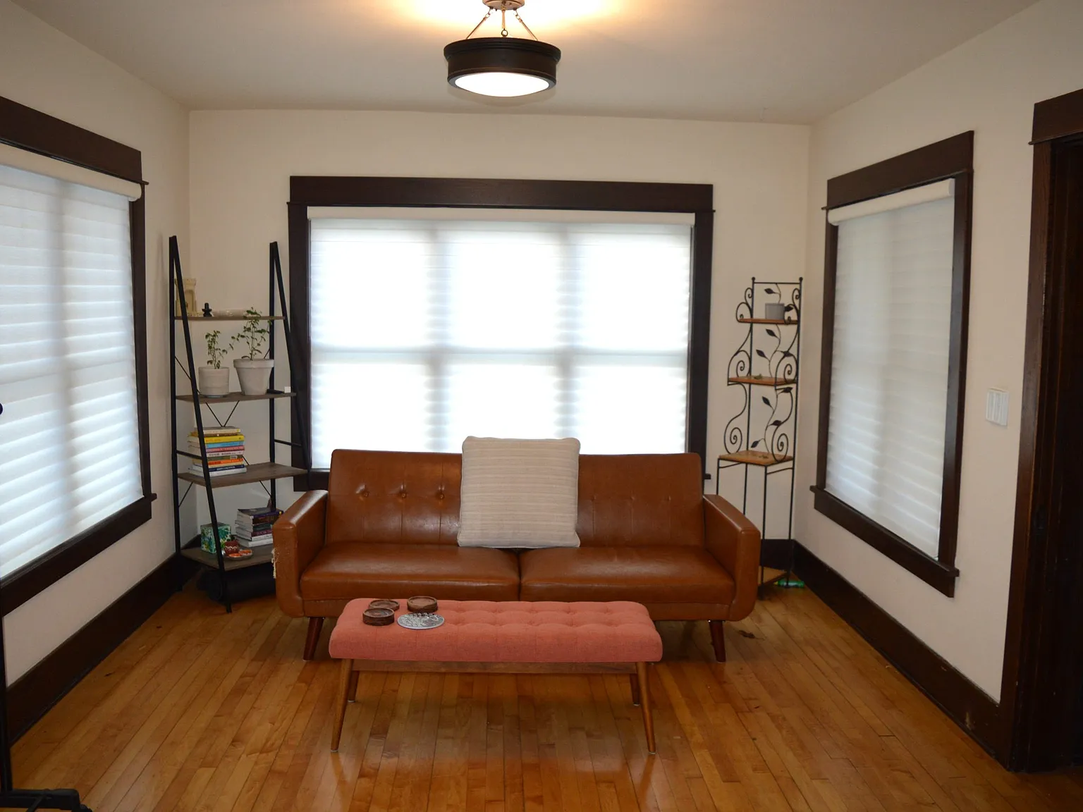 3 bed, 1229 sqft, $2,695 — Photo 1