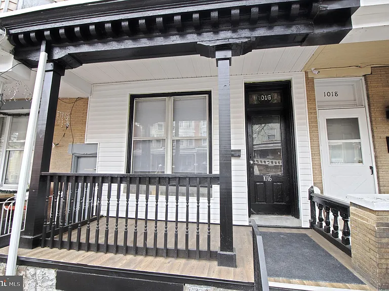 1016 N 11th St #3 — Photo 1