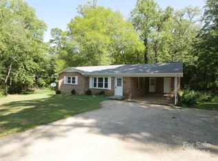 2216 4th Street St #27C, Hickory, NC 28601