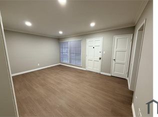 4129 1/4 Somerset Dr, Los Angeles, CA 90008