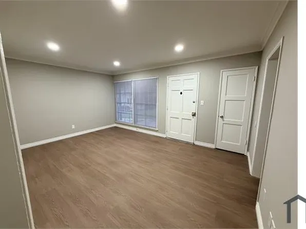 4129 1/4 Somerset Dr, Los Angeles, CA 90008