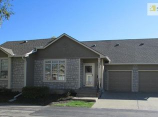15780 S Sunset Dr UNIT 600, Olathe, KS 66062
