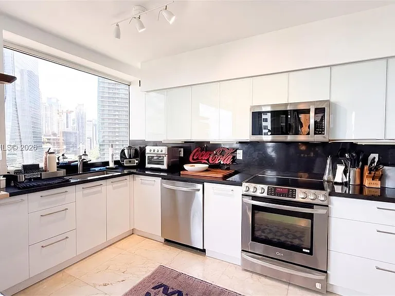1541 Brickell Ave #A1801 — Photo 28