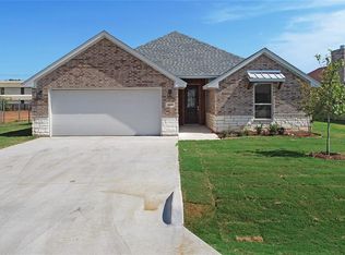 443 Silverton Dr, Granbury, TX 76049