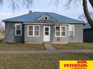 301 S Summit Ave, Hartington, NE 68739