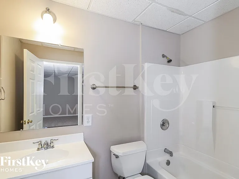729 Tall Oaks Dr — Photo 12