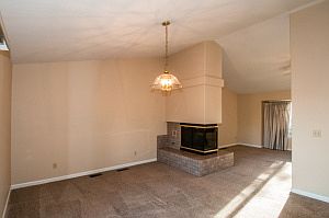 4th image of 3728 Siskiyou St