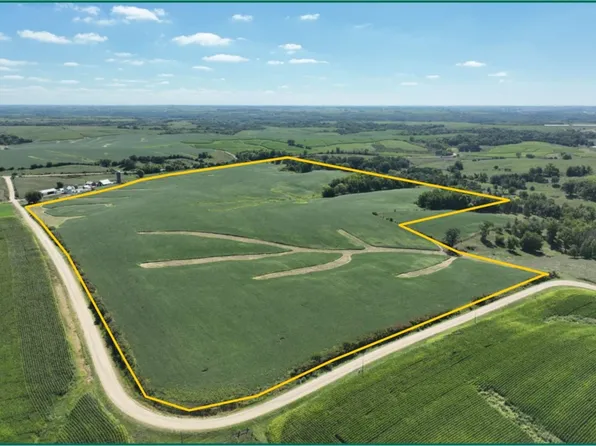 111th St, Spragueville, IA 52074