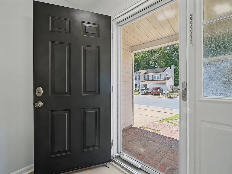 1578 Winthrope Dr — Photo 4