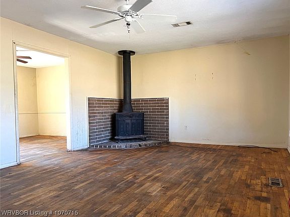 5th image of 726 Alta Vista Ave