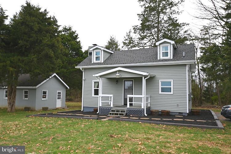 1st image of 353 Shenandoah River Ln