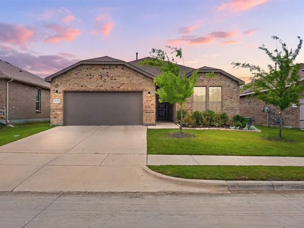 2341 Waggoner Ranch Dr, Weatherford, TX 76087