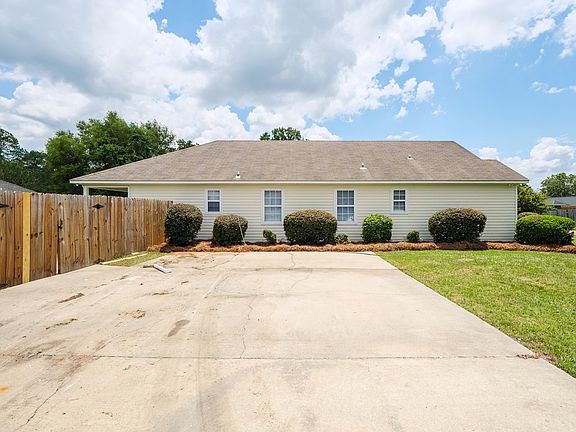 4th image of 4107 Devonshire Way