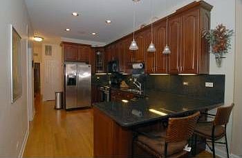 5th image of 3839 N Southport Ave #1