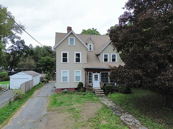2nd image of 43 Lincoln St