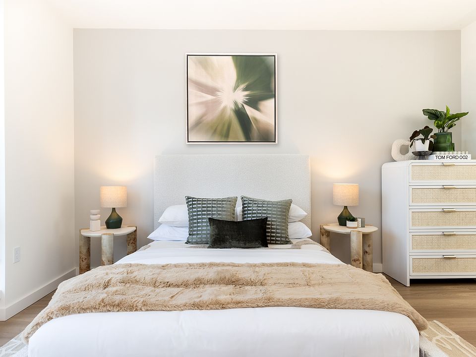 1st image of 2701 Jackson Ave #20D