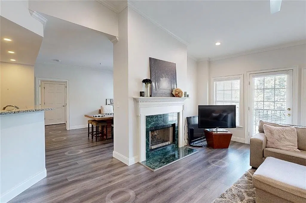 2 bed, 2.5 bath, 1740 sqft, $2,950 — Photo 2