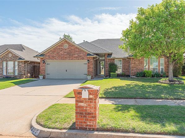 217 Sunrise Dr, Yukon, OK 73099