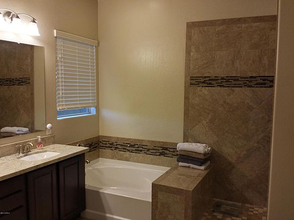 3rd image of 8049 W Cavedale Ave