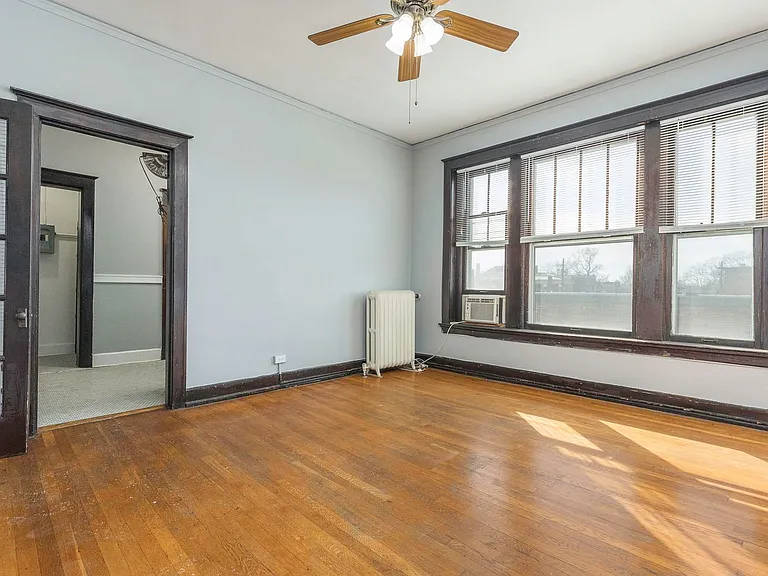 Cavalier Apartments — Photo 21