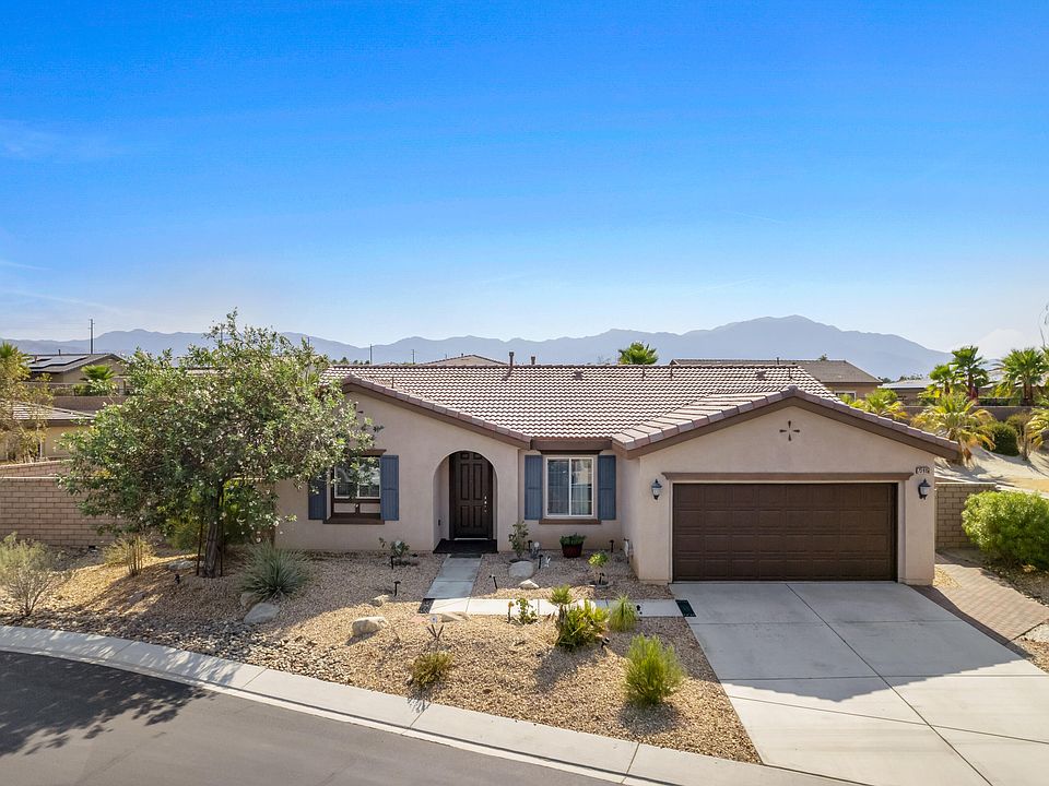 2nd image of 73915 Cezanne Dr