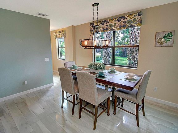 4th image of 13067 Anthorne Ln