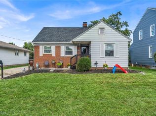 6483 Kerneywood Rd, Parma, OH 44129