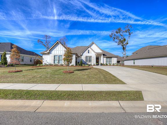 2nd image of 805 Vulpes Ave