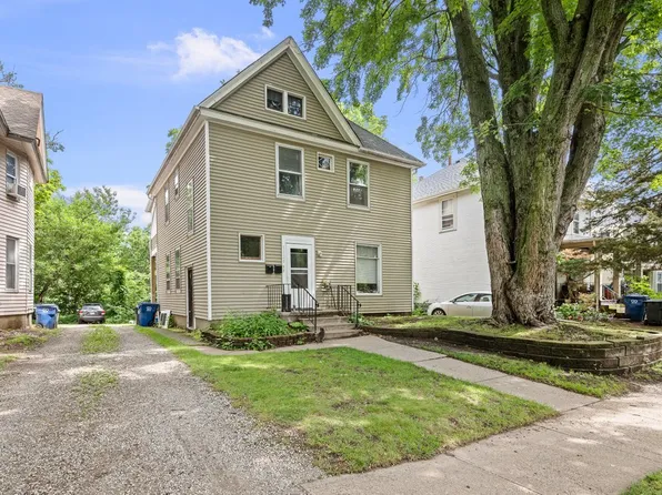 1120 Kirkwood Blvd, Davenport, IA 52803