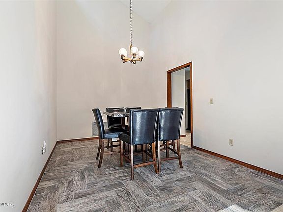4th image of 12639 Shady Creek Dr