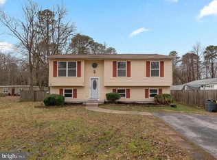 384 Washington Ave, Glen Burnie, MD 21060