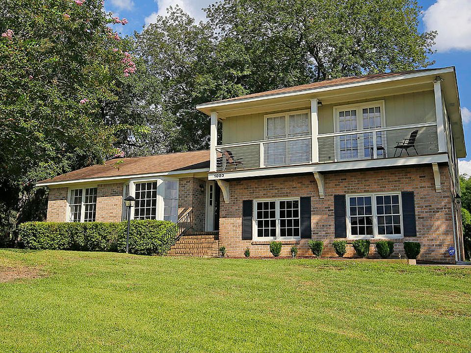 1st image of 1003 Dominion Dr