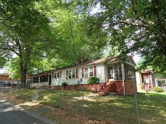 5th image of 390 Avery St NE