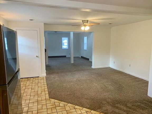 3rd image of 172 John St