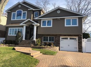 1801 Robin Ln, Bellmore, NY 11710